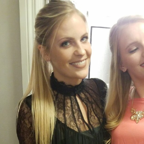 Meet your Posher, Janelle - Picture 1 of 1